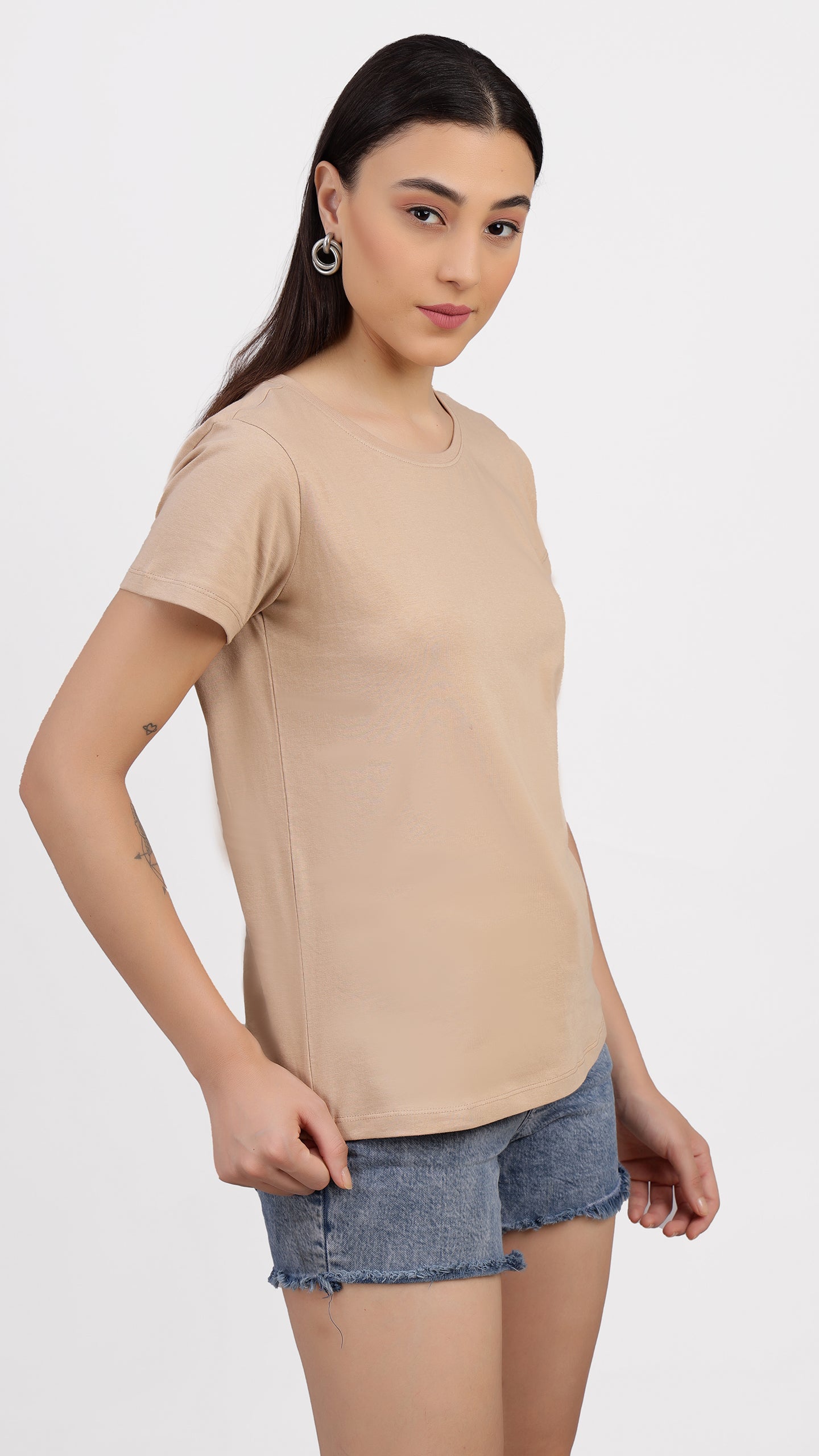 Women Knitted Round Neck Regular Fit T-Shirt