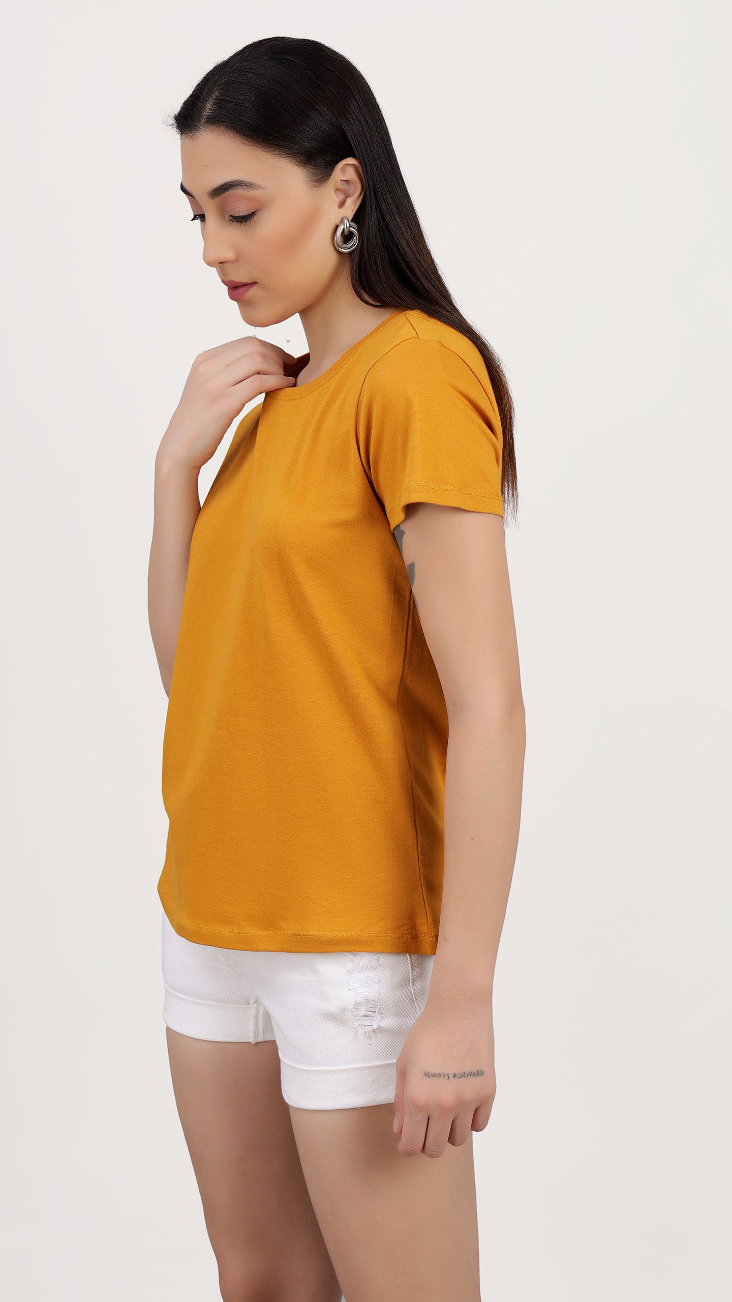 Women Knitted Round Neck Regular Fit T-Shirt