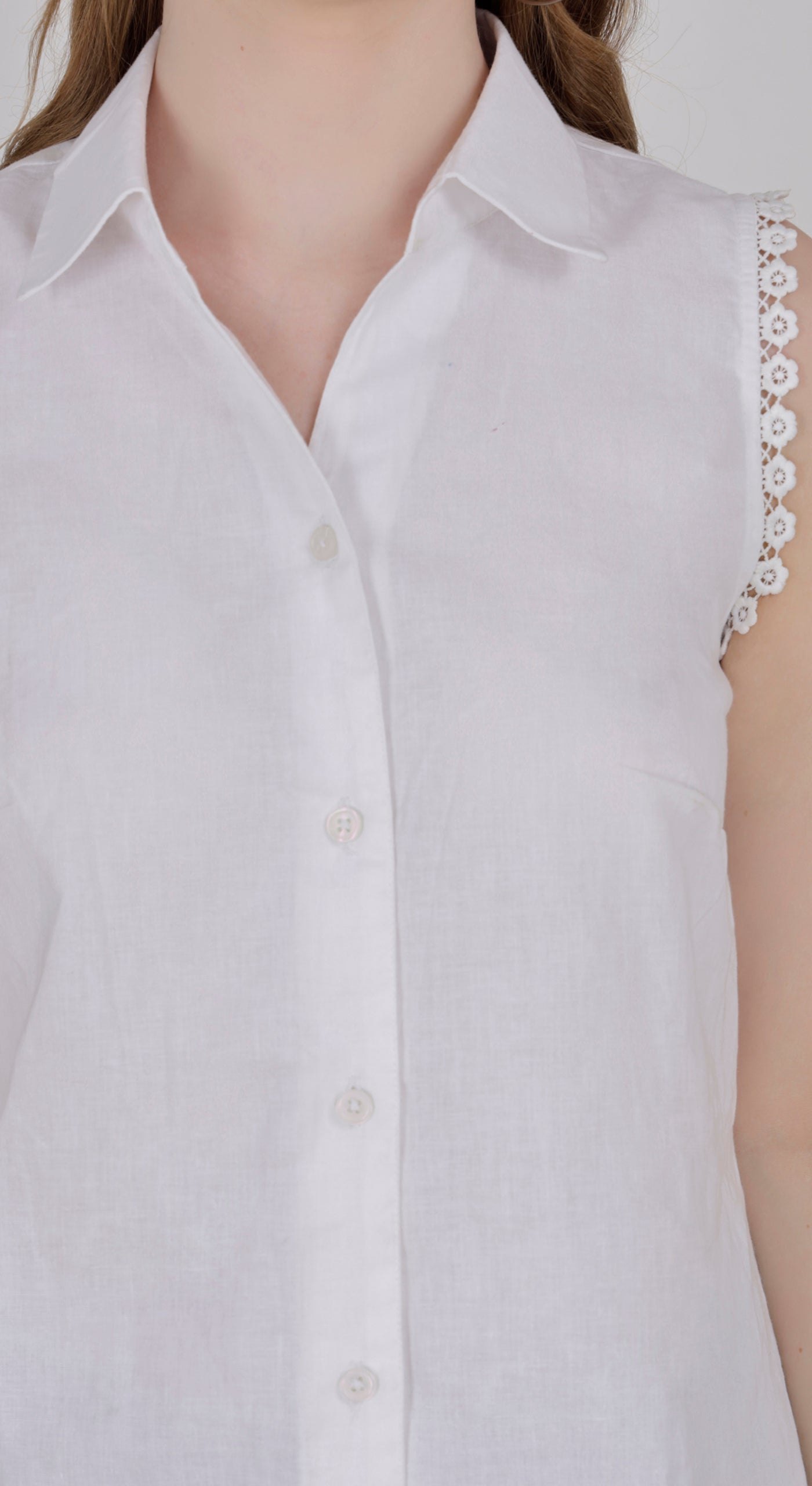 Women's Sleeveless Shirt with Buttons & Lace