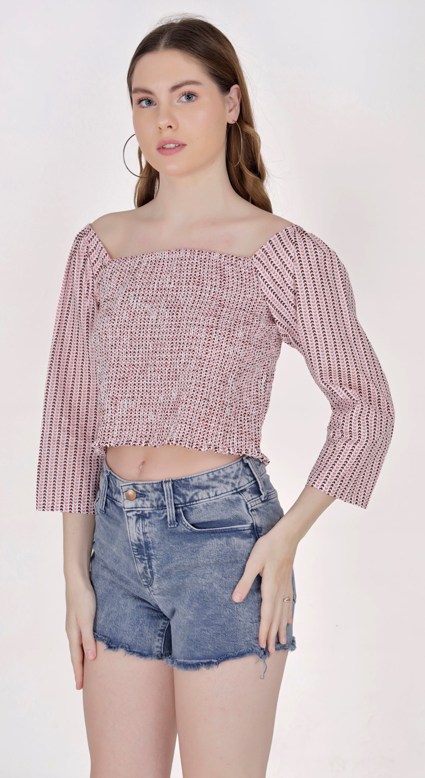 Floral Print Off-Shoulder Smocked Crop Top